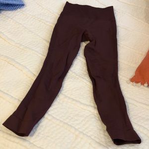 Maroon lululemon crop leggings
